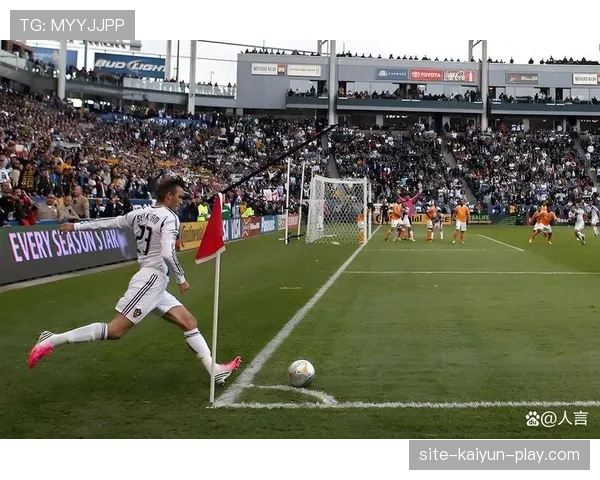 角球规则判定要点：最后触球、球越线与开球位置说明