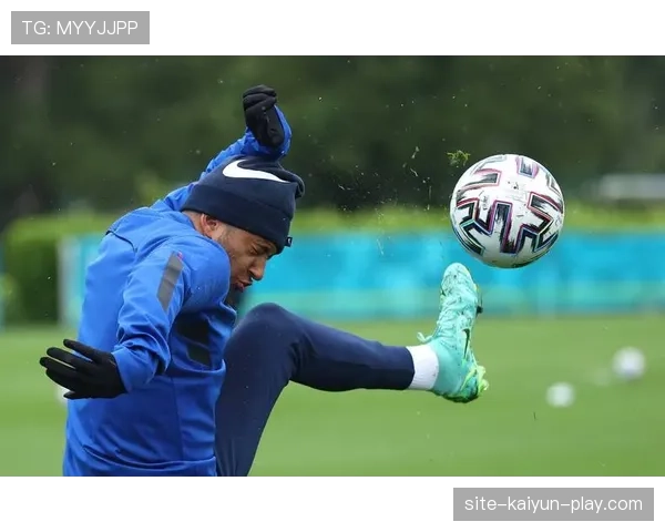 桑乔角色转型：高位逼抢与边路穿插如何重塑其进攻价值